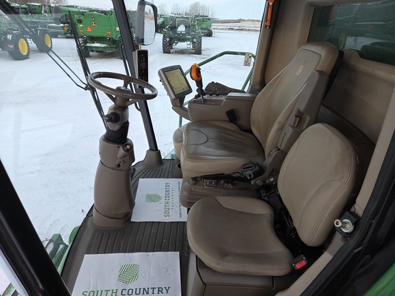 2015 John Deere S680 Combine