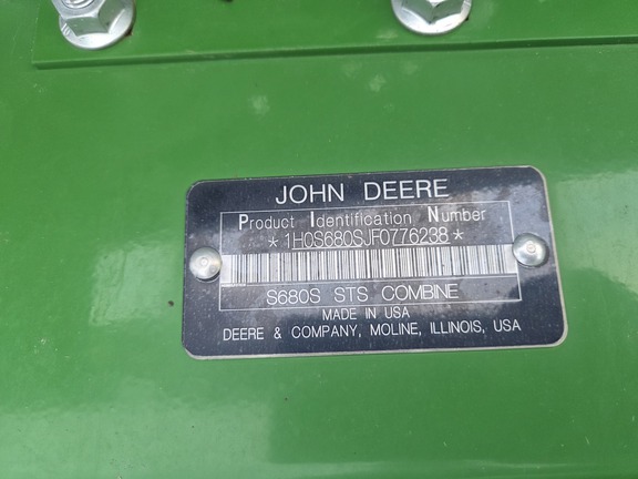 2015 John Deere S680 Combine