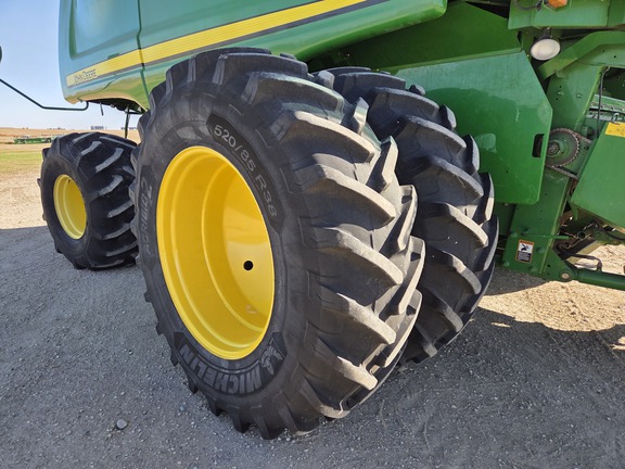 2008 John Deere 9870 STS Combine