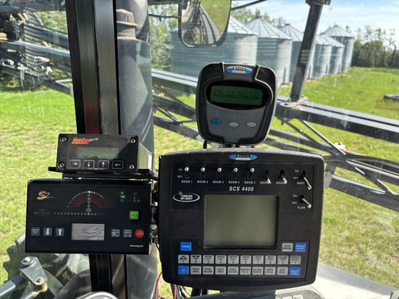 2008 Apache AS1010 Sprayer/High Clearance