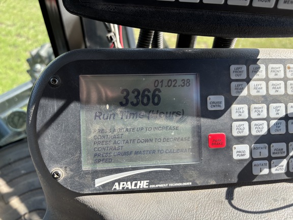 2008 Apache AS1010 Sprayer/High Clearance