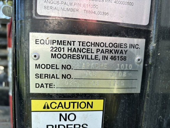 2008 Apache AS1010 Sprayer/High Clearance