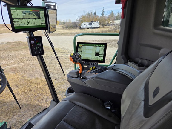 2025 John Deere S7 800 Combine