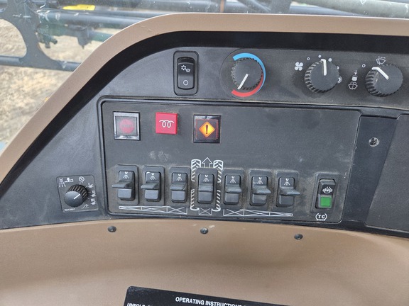 2013 John Deere 4830 Sprayer/High Clearance