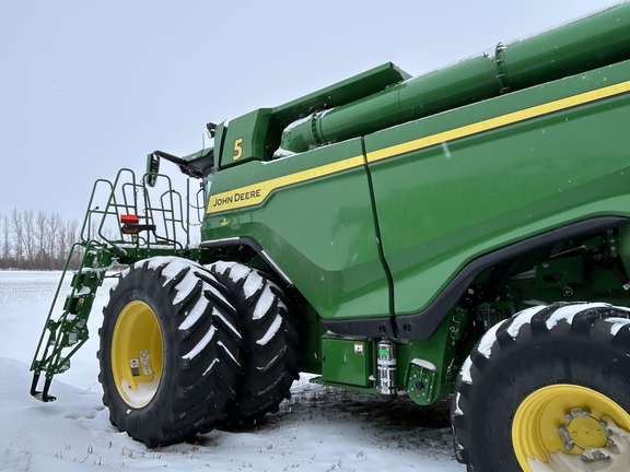 2024 John Deere X9 1000 Combine
