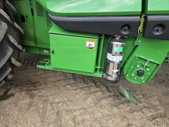 2024 John Deere X9 1000 Combine