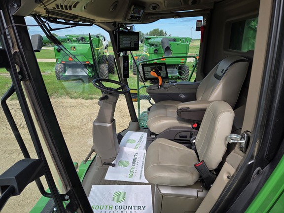 2024 John Deere X9 1000 Combine