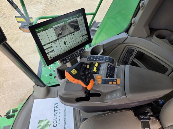 2024 John Deere X9 1000 Combine