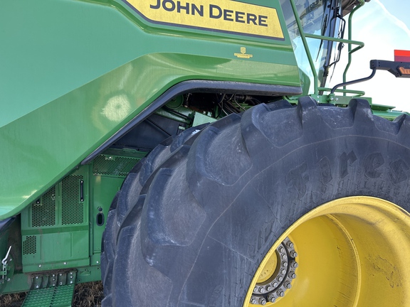 2024 John Deere X9 1000 Combine
