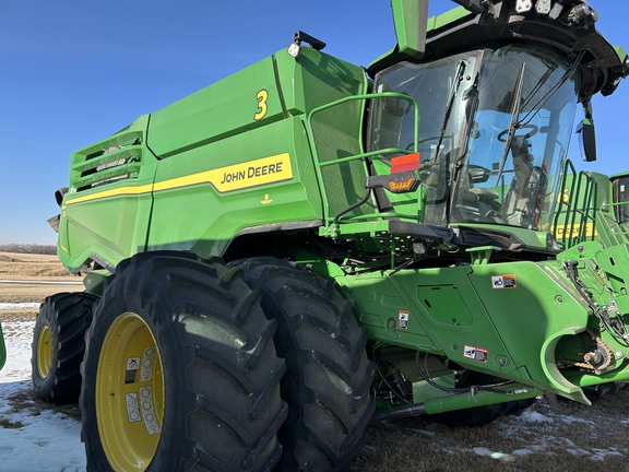 2024 John Deere X9 1000 Combine