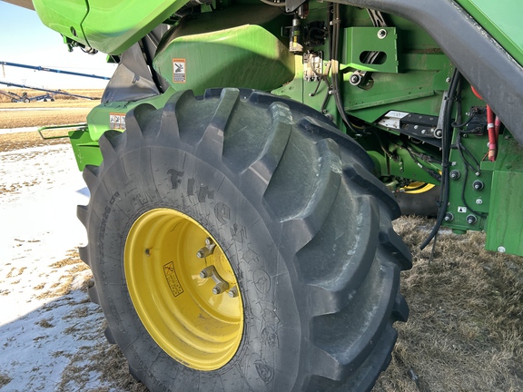 2024 John Deere X9 1000 Combine