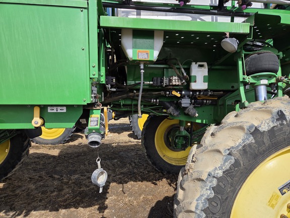 2011 John Deere 4830 Sprayer/High Clearance