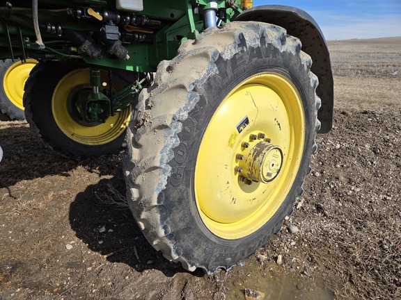 2011 John Deere 4830 Sprayer/High Clearance