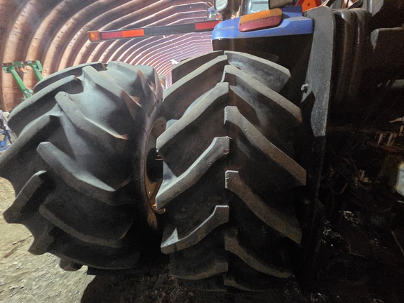 2009 New Holland T9050 Tractor 4WD