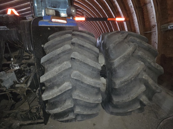 2009 New Holland T9050 Tractor 4WD