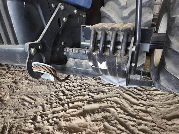 2009 New Holland T9050 Tractor 4WD