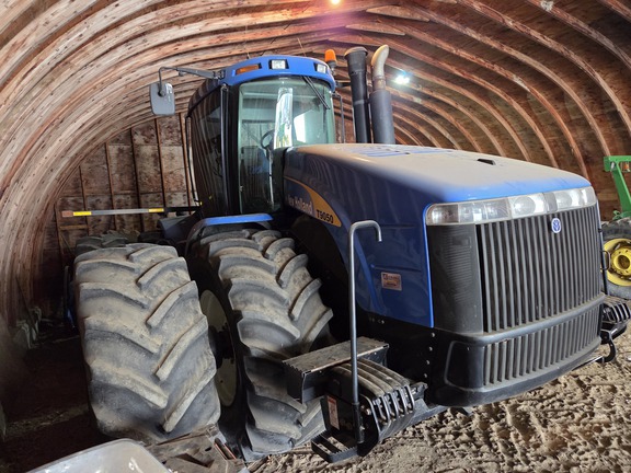 2009 New Holland T9050 Tractor 4WD