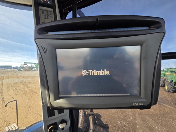 2009 New Holland T9050 Tractor 4WD