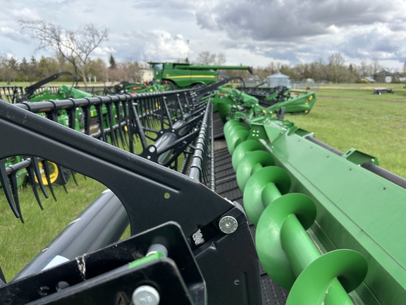 2024 John Deere HD50F Header Combine