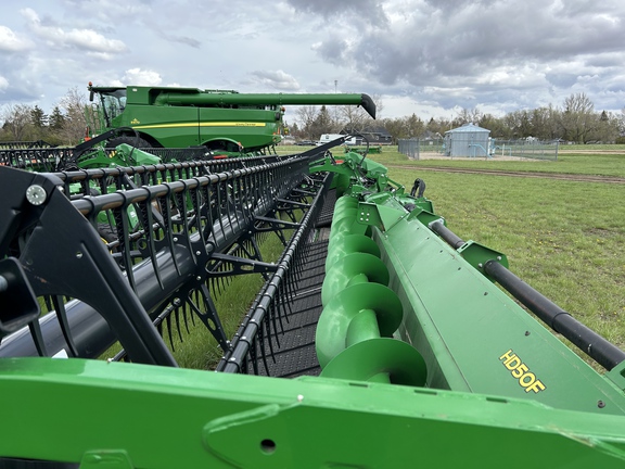 2024 John Deere HD50F Header Combine