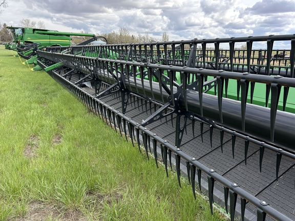 2024 John Deere HD50F Header Combine
