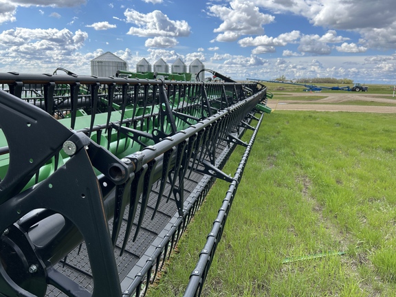 2024 John Deere HD50F Header Combine
