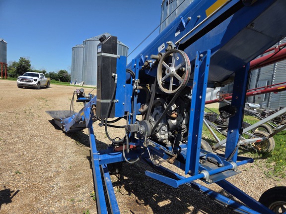 2021 Brandt 1547LP+ Grain Auger