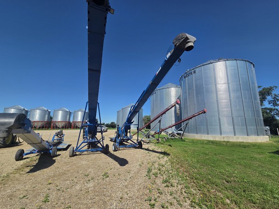 2021 Brandt 1547LP+ Grain Auger
