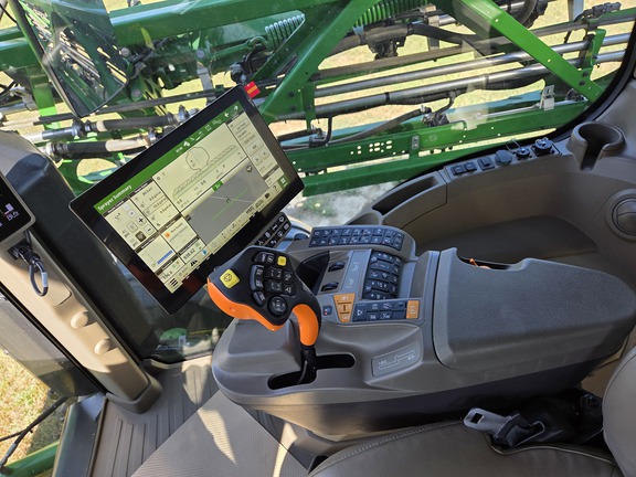 2025 John Deere 616R Sprayer/High Clearance