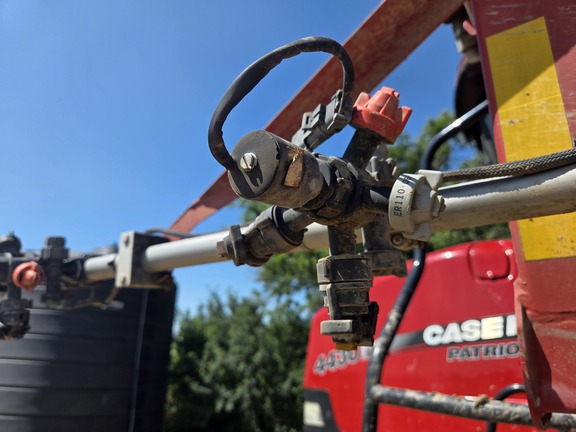 2014 Case IH 4430 Sprayer/High Clearance