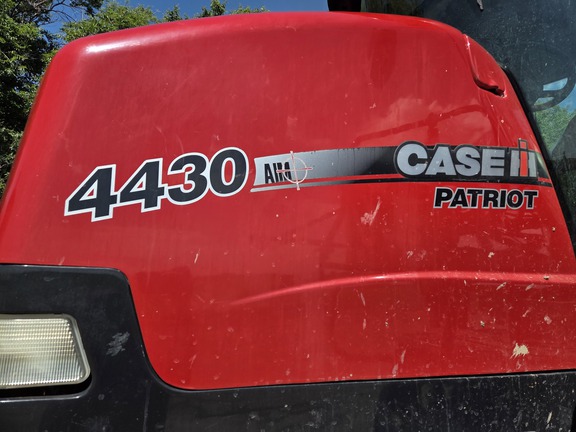 2014 Case IH 4430 Sprayer/High Clearance