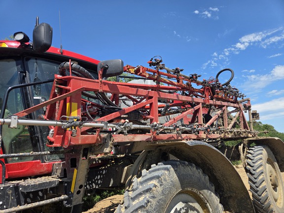2014 Case IH 4430 Sprayer/High Clearance