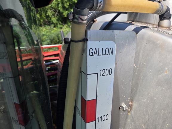2014 Case IH 4430 Sprayer/High Clearance