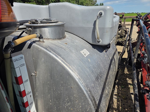 2014 Case IH 4430 Sprayer/High Clearance
