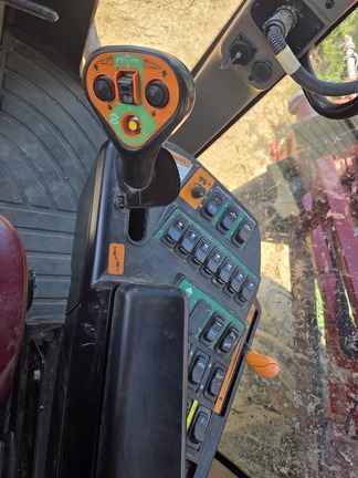 2014 Case IH 4430 Sprayer/High Clearance