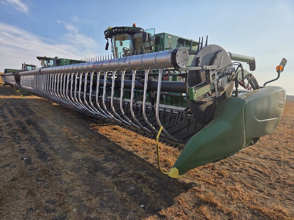 2020 John Deere 745FD Header Combine