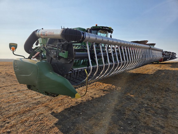 2020 John Deere 745FD Header Combine