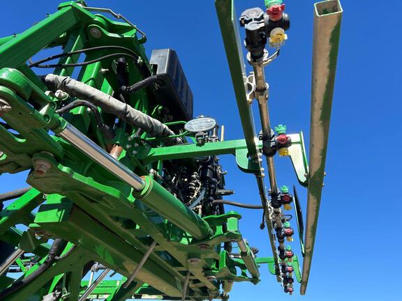 2016 John Deere R4038 Sprayer/High Clearance