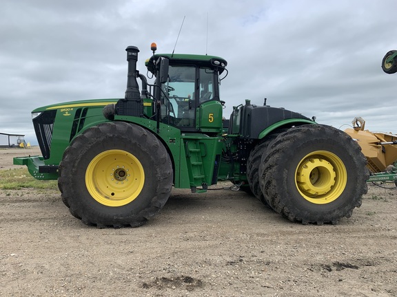 2021 John Deere 9520R Tractor 4WD