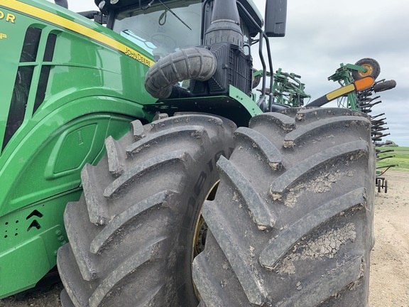 2021 John Deere 9520R Tractor 4WD