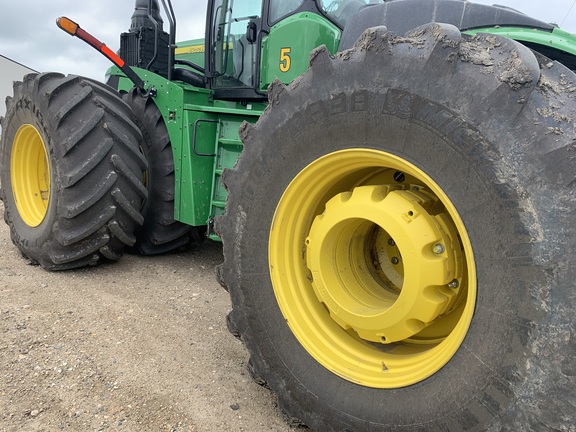 2021 John Deere 9520R Tractor 4WD