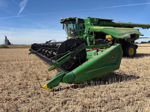 2023 John Deere HD45F Header Combine