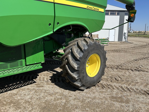 2018 John Deere S790 Combine