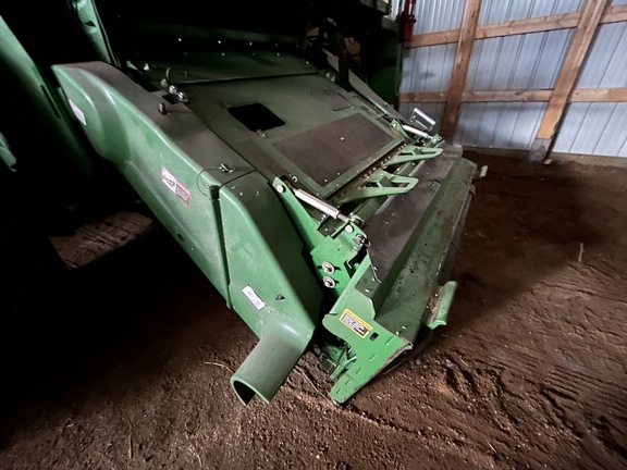 2017 John Deere S670 Combine