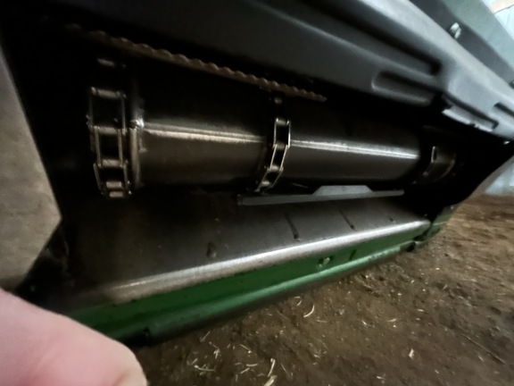 2017 John Deere S670 Combine