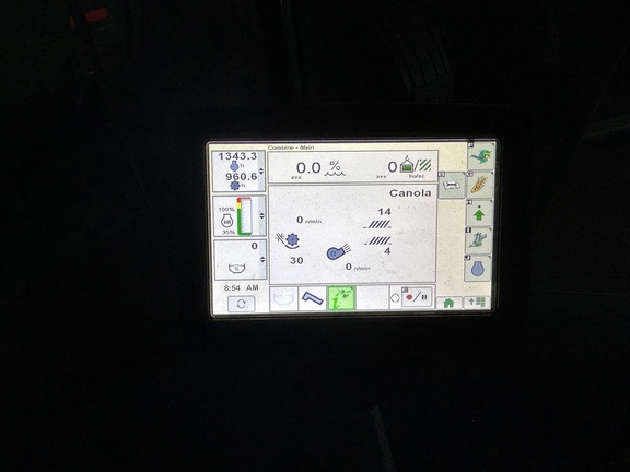 2017 John Deere S670 Combine