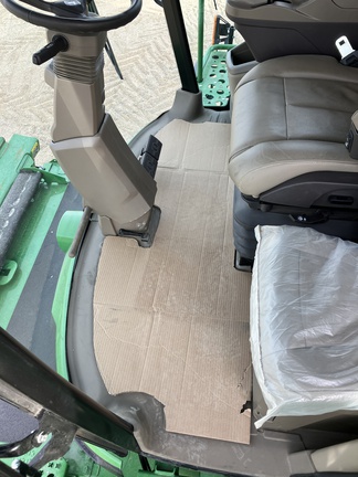 2023 John Deere X9 1000 Combine