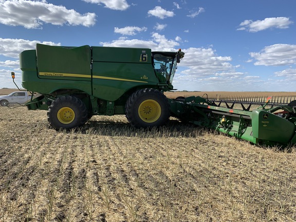2018 John Deere S790 Combine