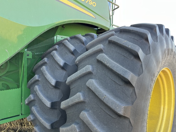 2018 John Deere S790 Combine