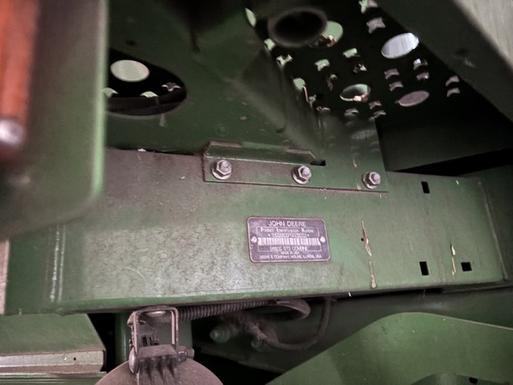 2016 John Deere S680 Combine